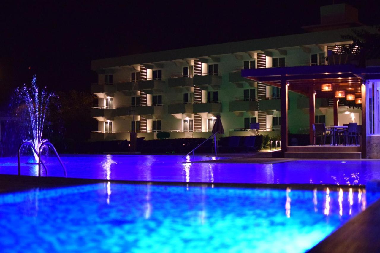 Zoes Hotel & Suites Faliraki Exterior photo