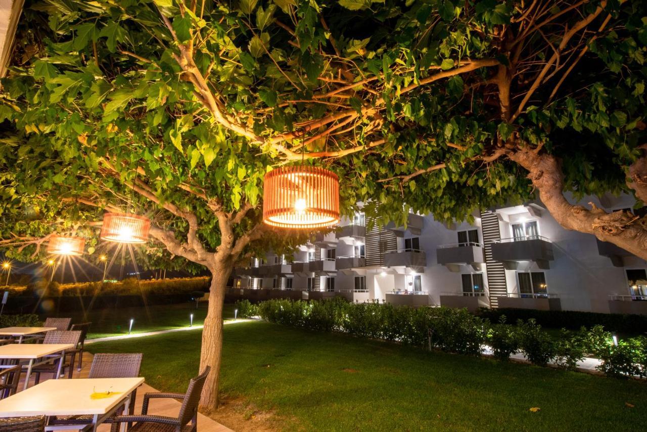 Zoes Hotel & Suites Faliraki Exterior photo
